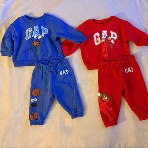 BabyGAP Sesame Street Sweatshirt & Jogger Set